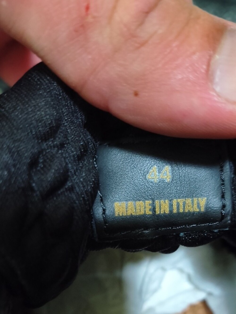 Versace Chain Reaction Sneakers - Picture 4 of 7